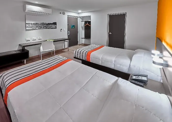 Hotel City Express Junior Cdmx Sullivan