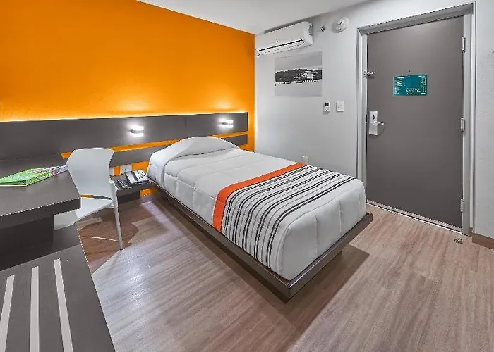Hotel City Express Junior Cdmx Sullivan 3*
